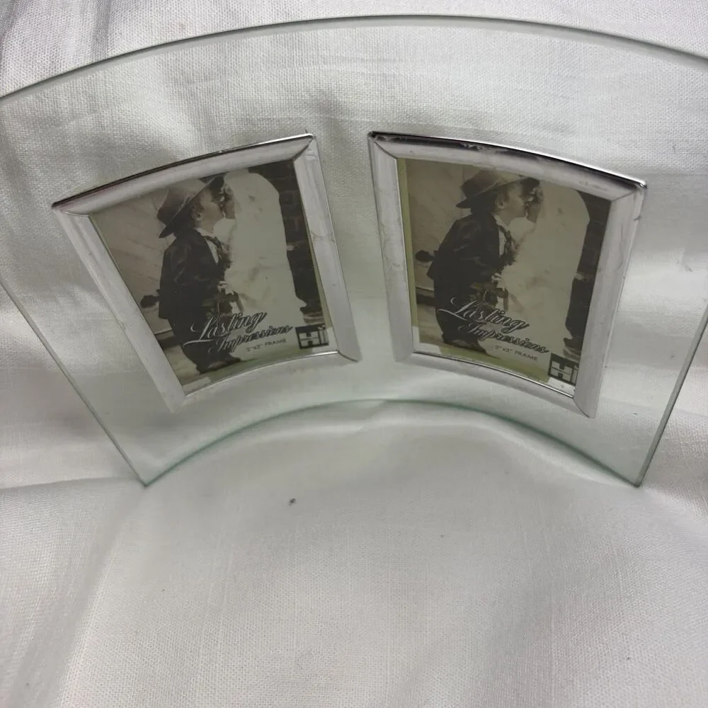 Curved 5.5” X 6.5” Clear Glass With Silver Frame Holds Double 2”x3” Photos